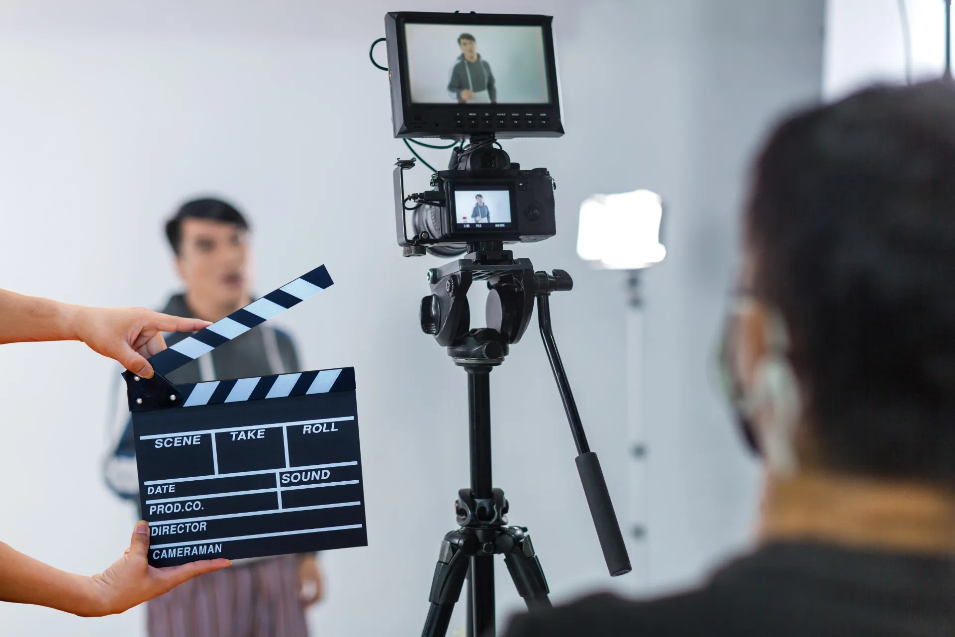 I.W.HOLDINGS合同会社 公式サイト